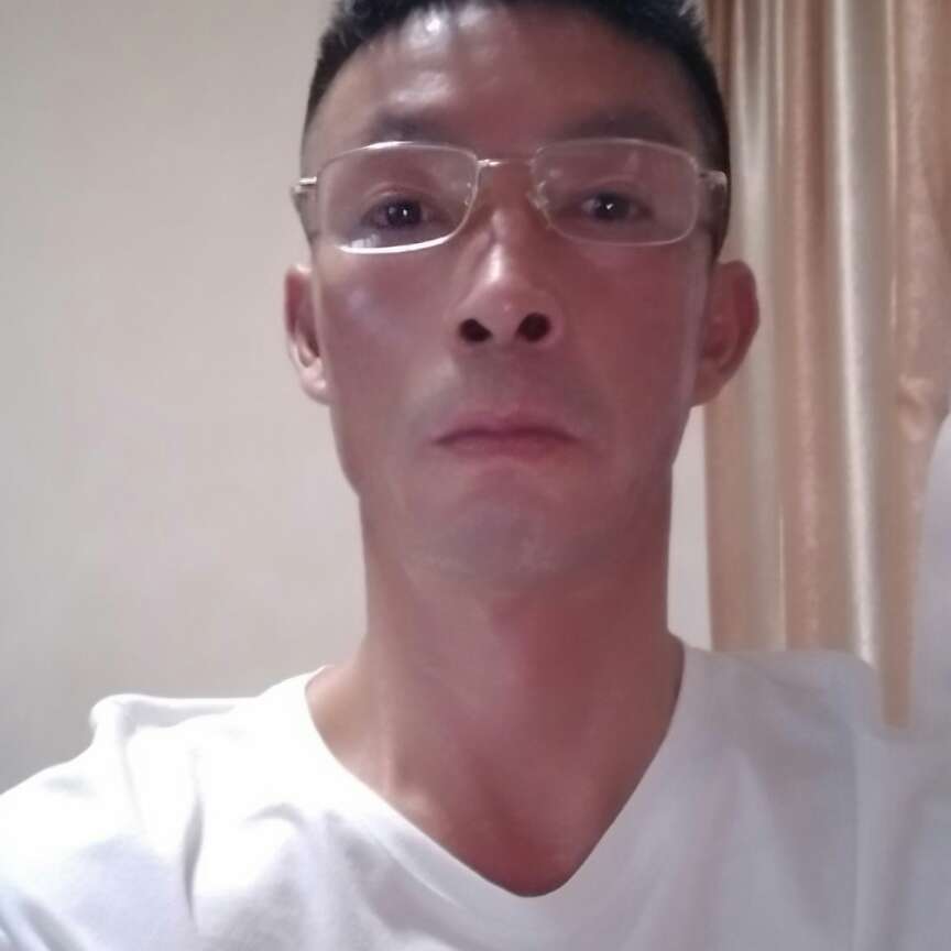 芒果闻正直的照片