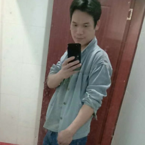 摆摊卖幸福@的照片