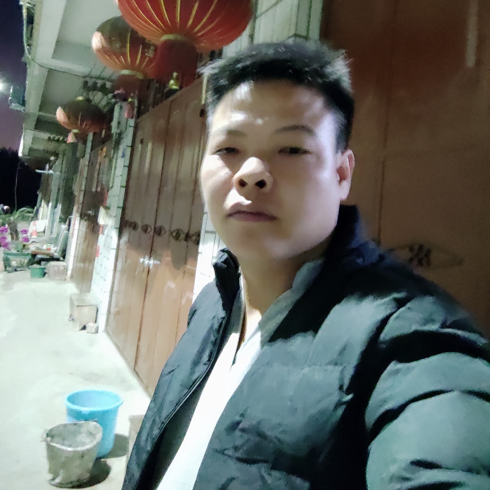 负责改变黑夜的照片