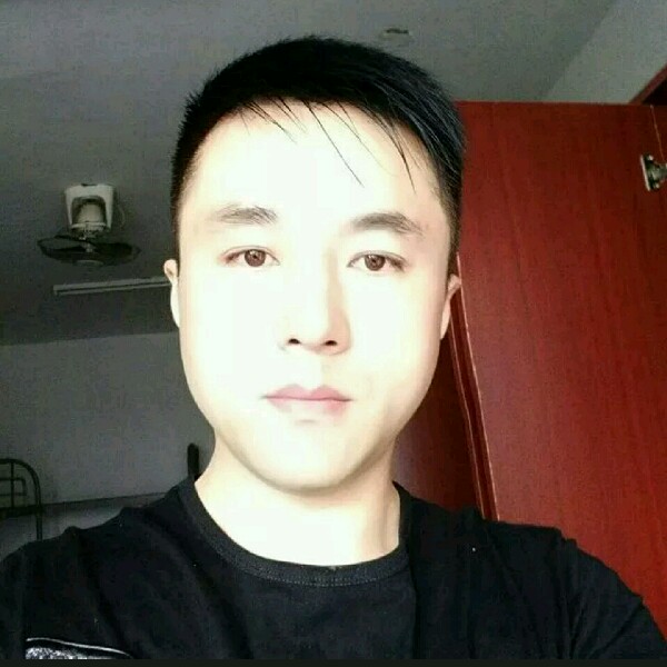 明媚青衫的照片