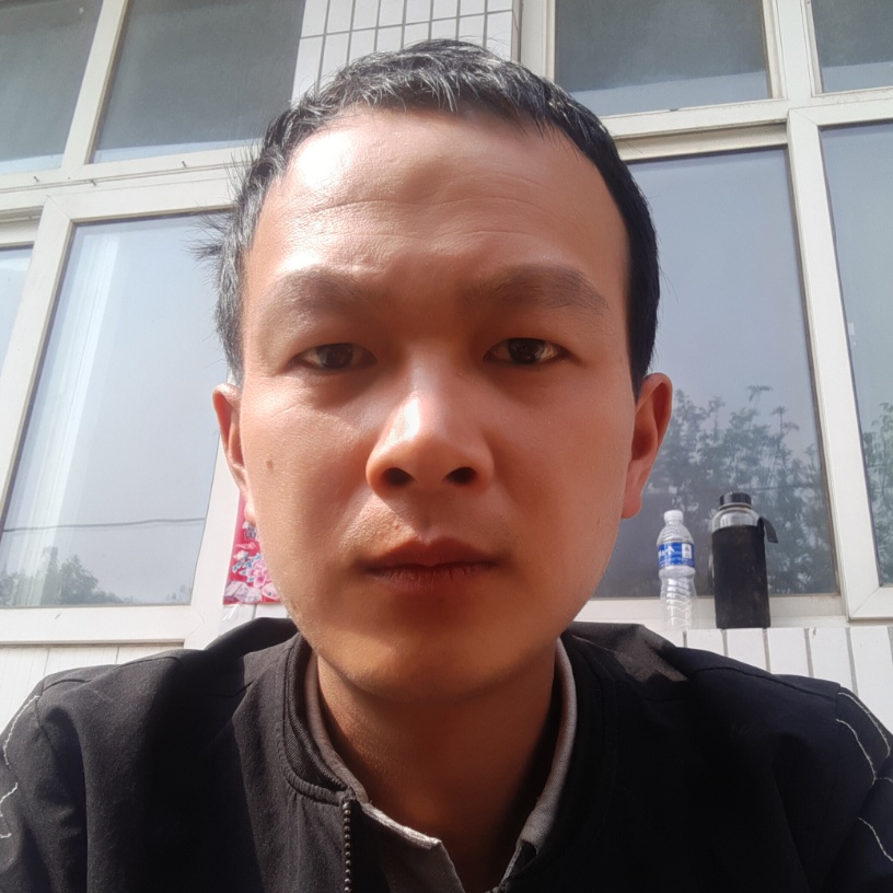 截图侯敏的照片
