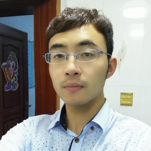 卖报的小哪吒的照片