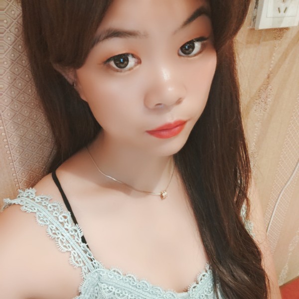 如梦蹙眉卡布奇诺的照片
