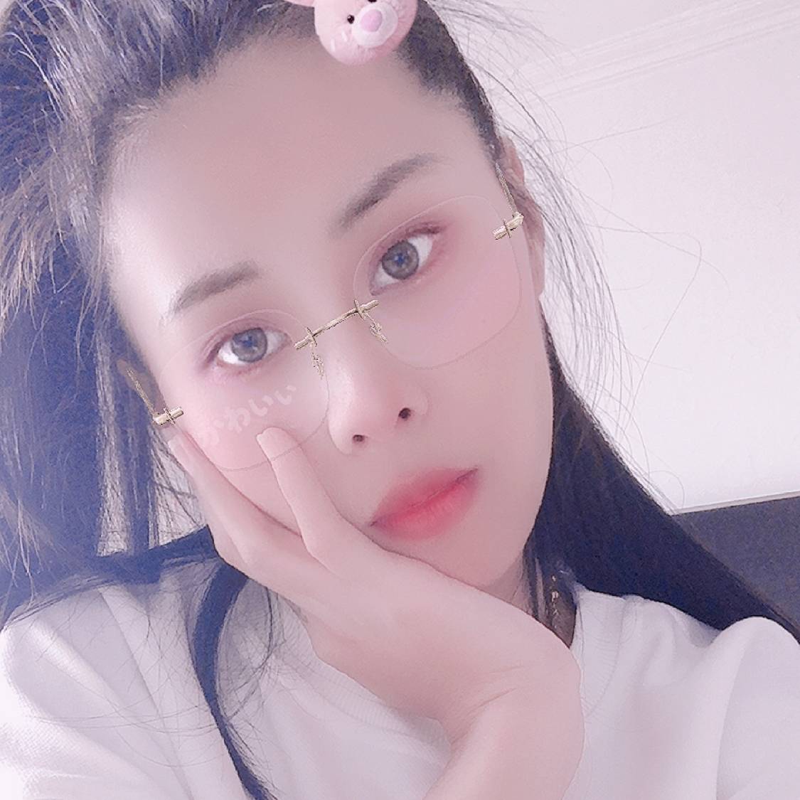 豌豆深拥幸福的照片