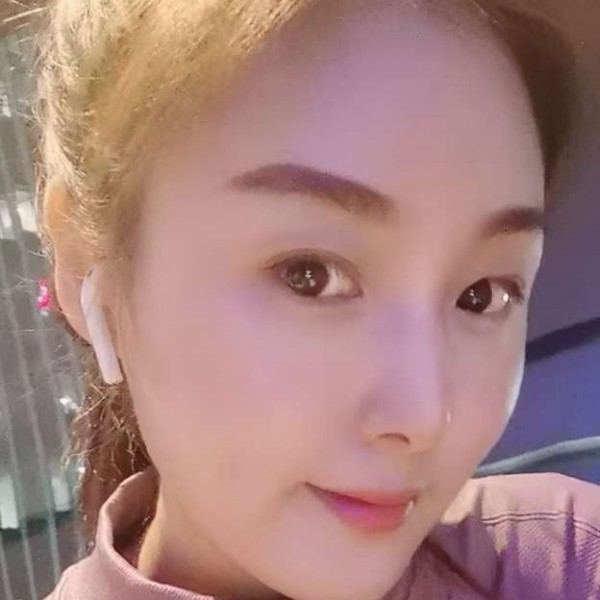 玫瑰改变彩色,的照片
