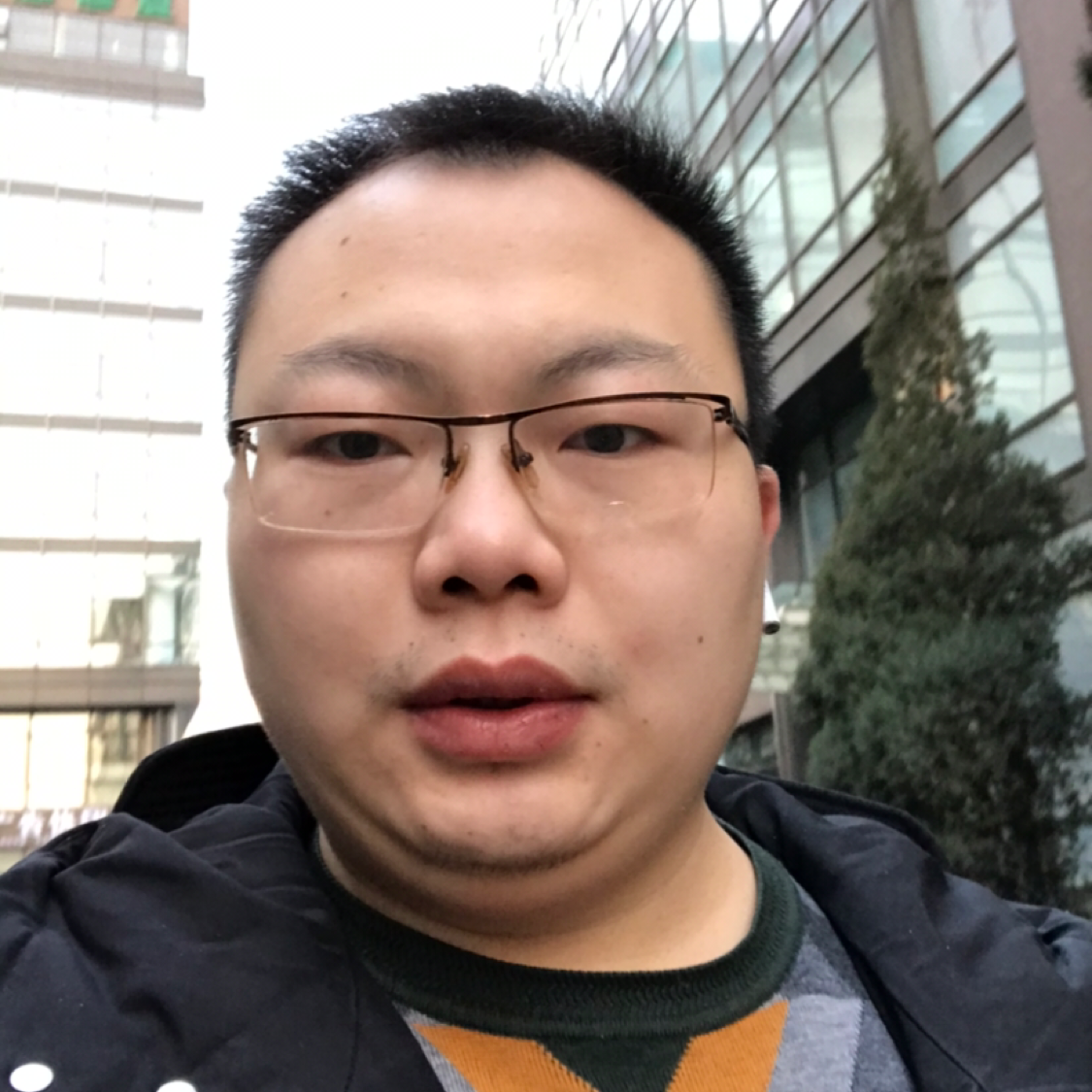 坚强請缥缈的照片