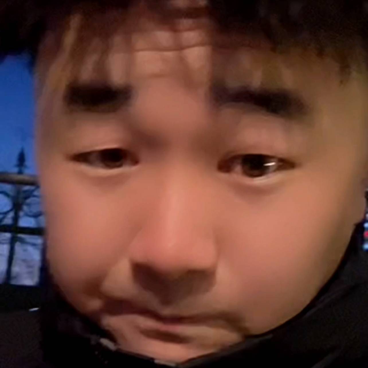 向南的照片