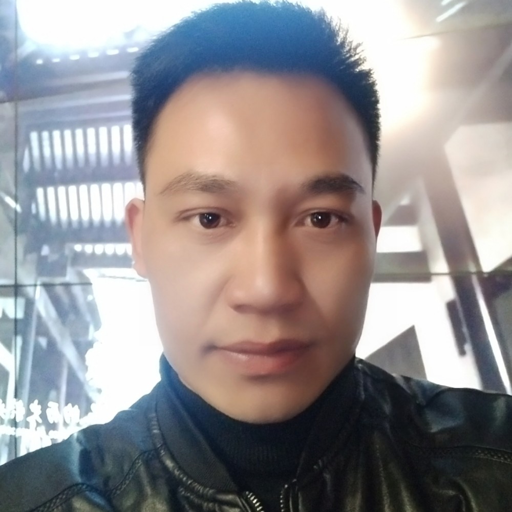 忍心存的照片