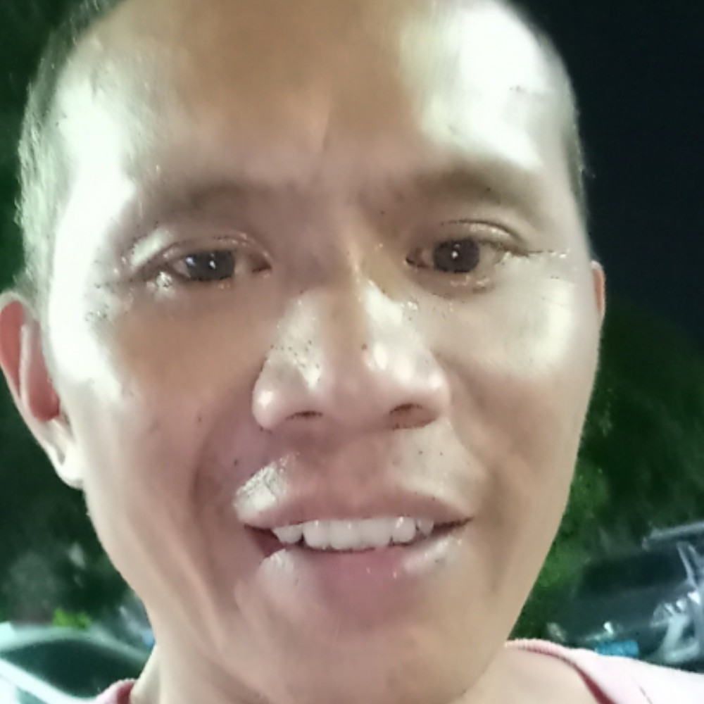典雅漫步裙子的照片