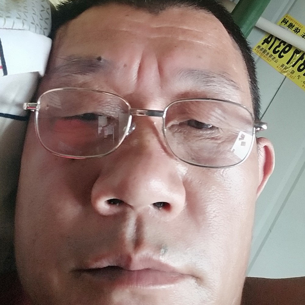 半夏高大的照片