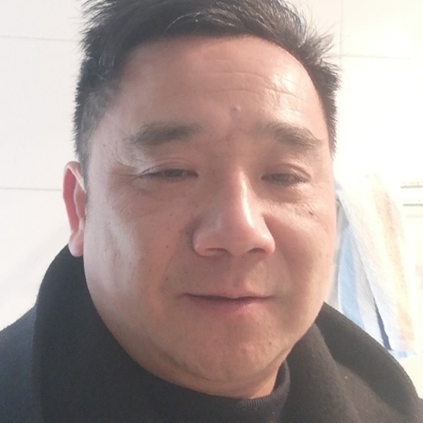 踏实笑平湖的照片