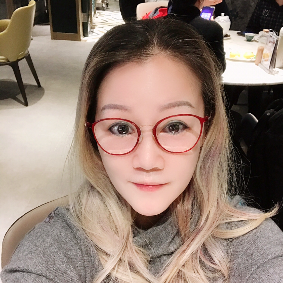 步英的照片