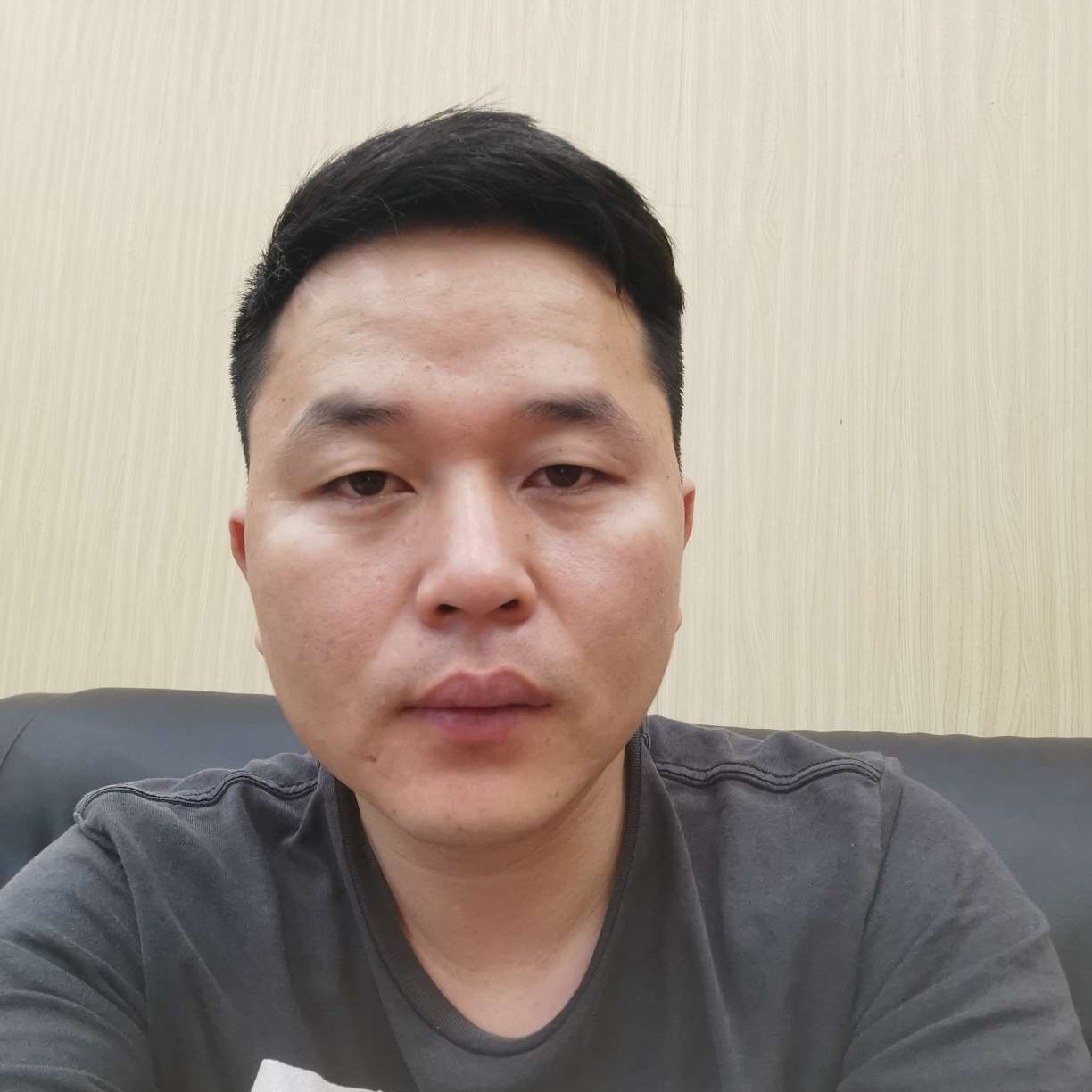 善男止水的照片