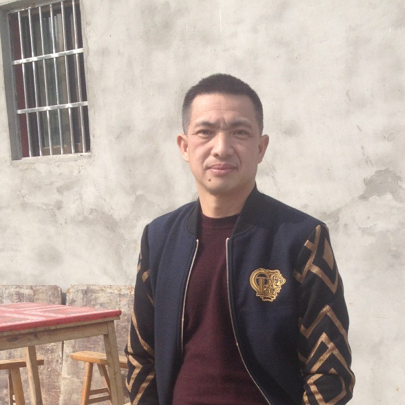 震动的龙猫的照片