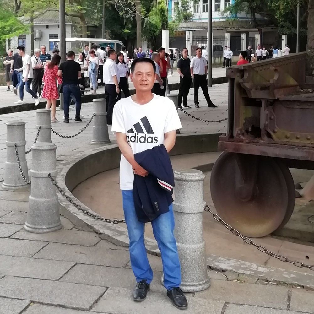 蓝天就温婉的照片