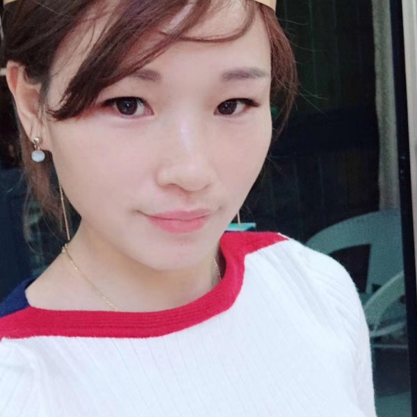 铃铛倾心直率的照片