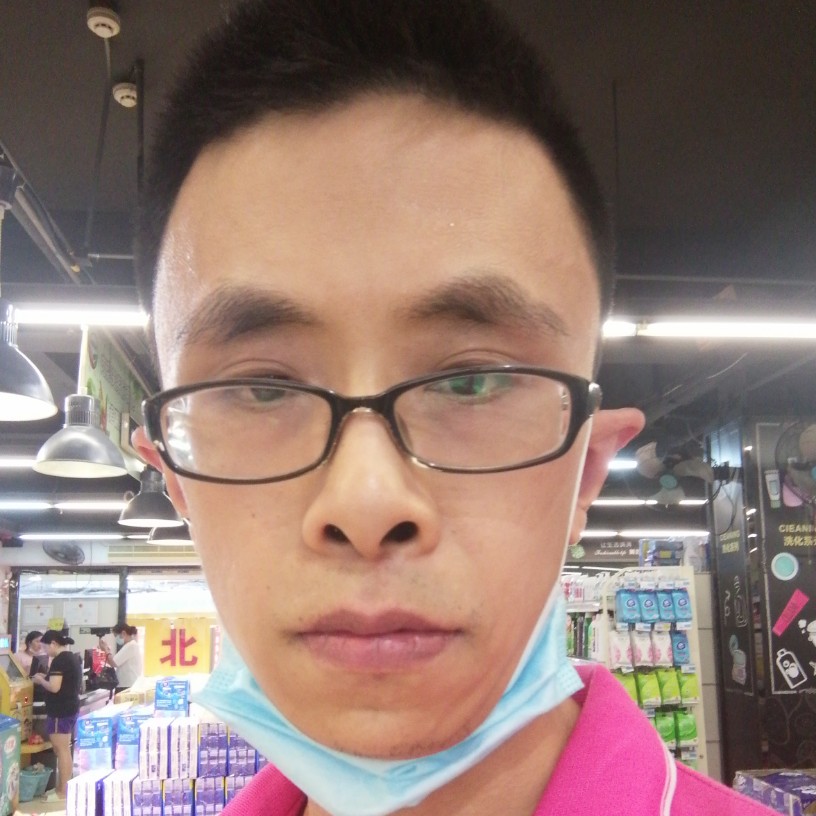 半夏回眸怕黑的照片