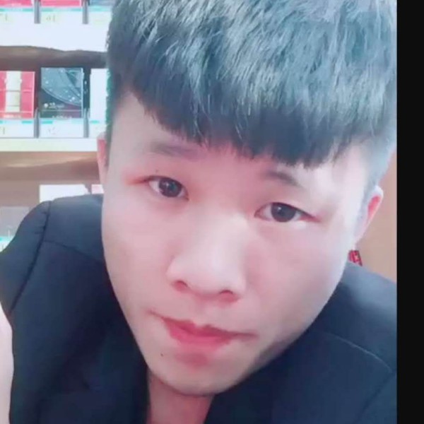 鱼见尼的照片
