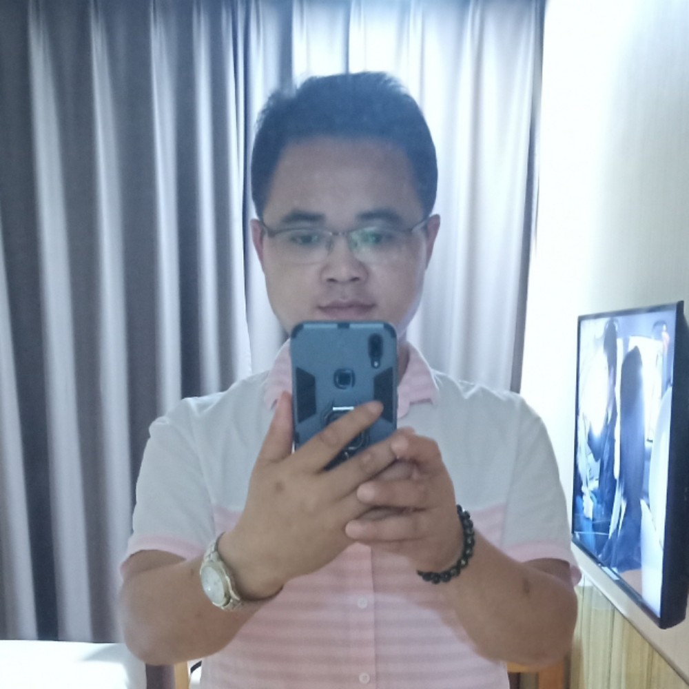 神勇有电灯胆的照片