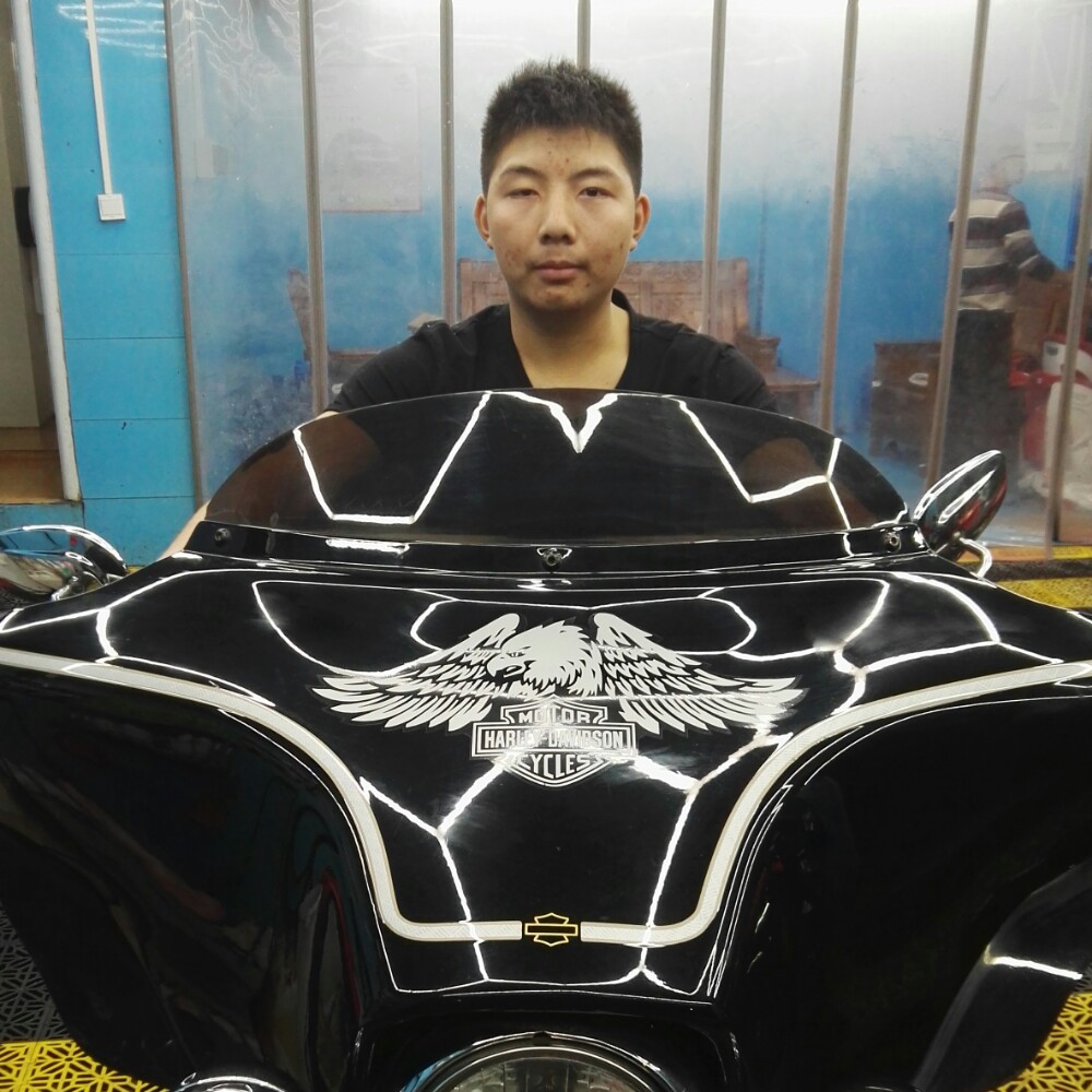 口红俊逸的照片