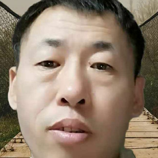 骑着蚂蚁去旅游的照片
