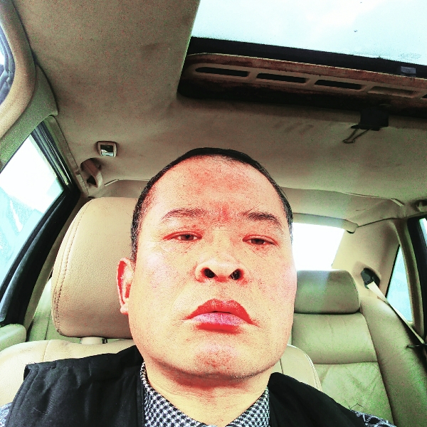 平常的钢笔的照片
