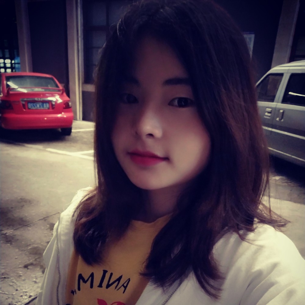 傅艾可的照片