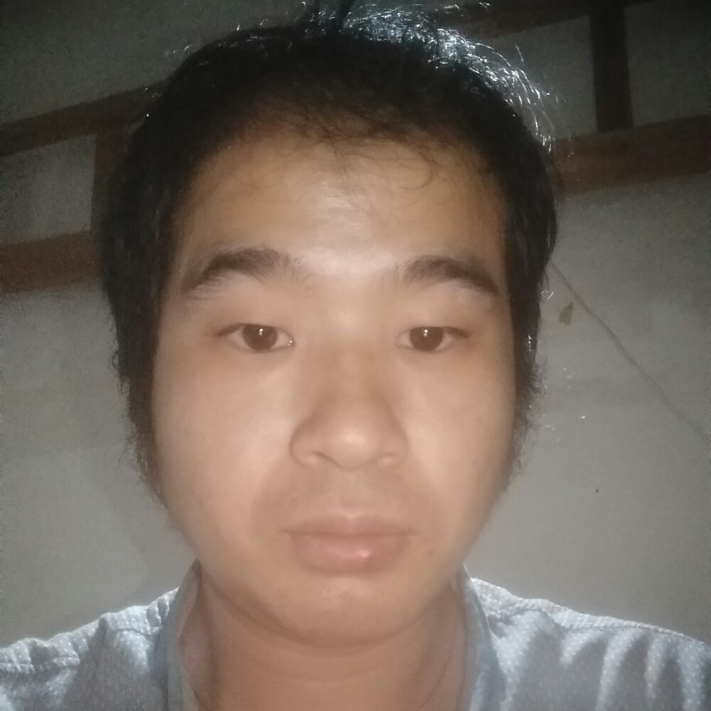 二月的雨季的照片