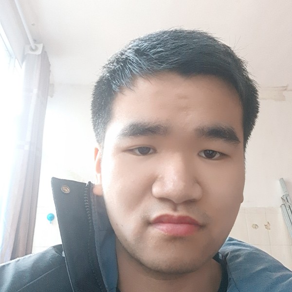 艾纤鹏的照片