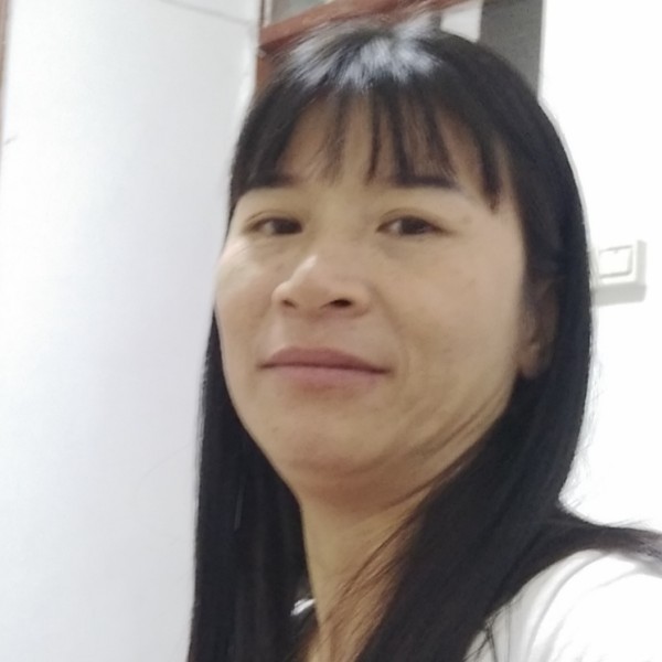 白昼笑小巧的照片