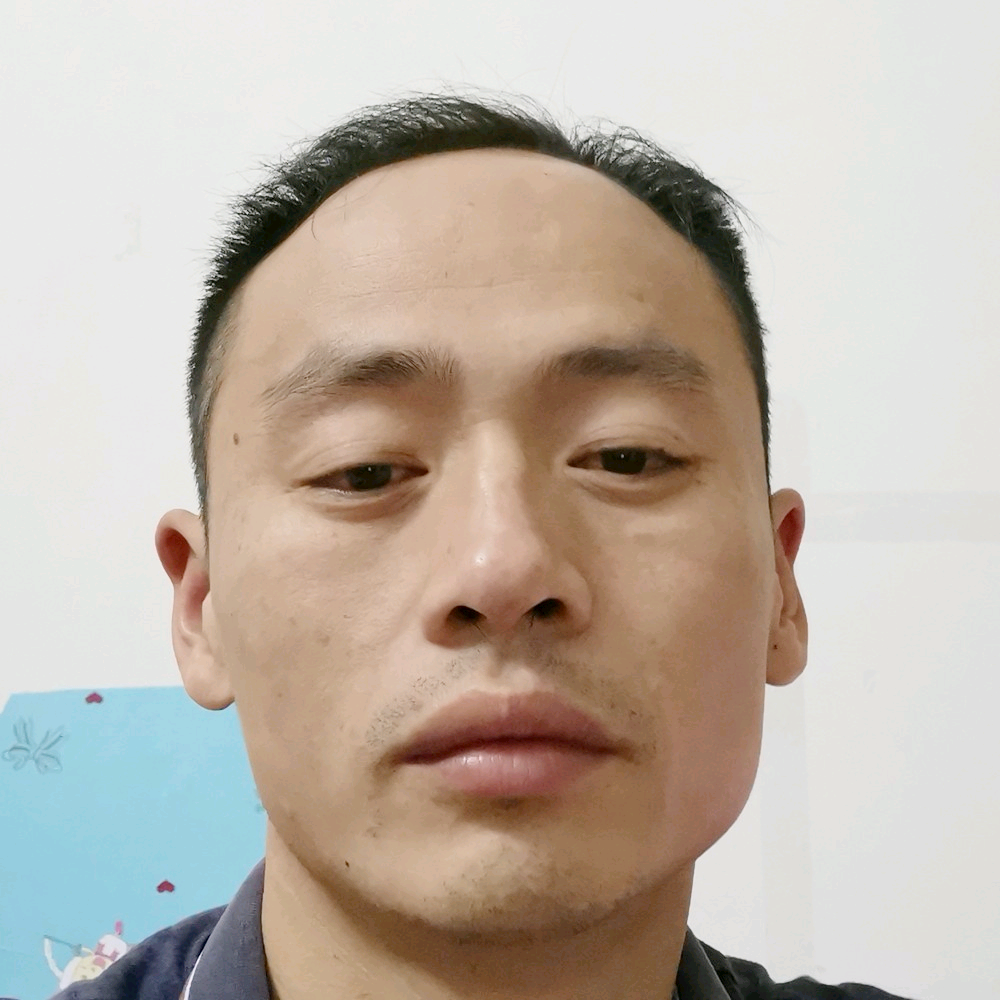 李李白的照片
