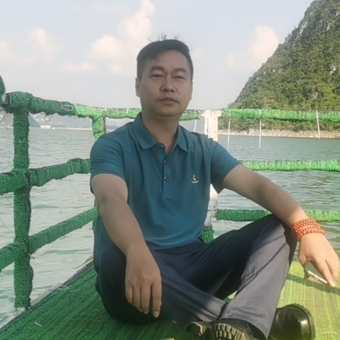 陆帝贵的照片