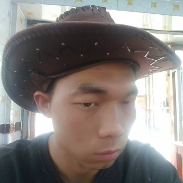 佳哥哥的照片