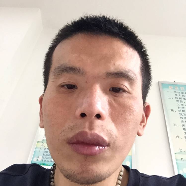 姚诗岳成年人的照片