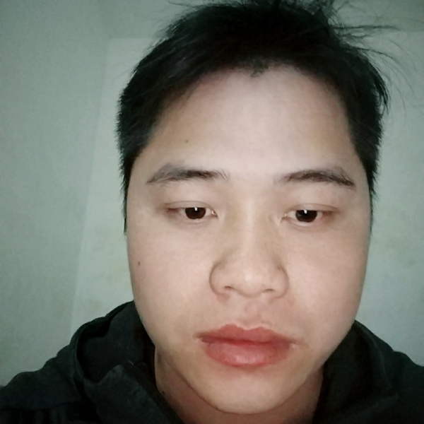 夜空中的寂寞的照片