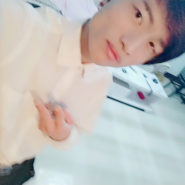果汁爱听歌的照片