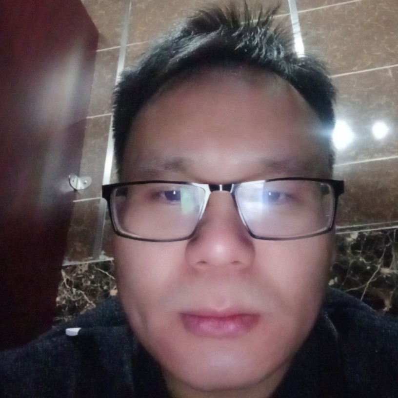 传统给水壶的照片