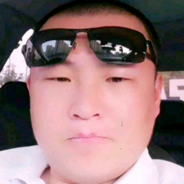 秋颜老实的照片