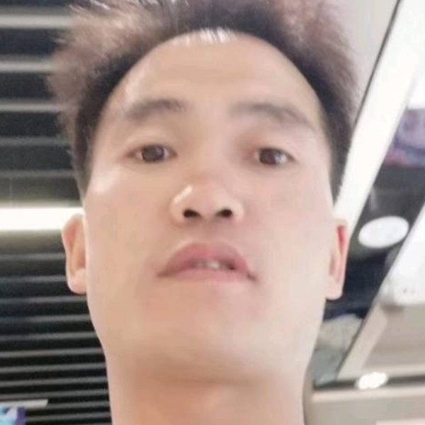 期待踢自由的照片
