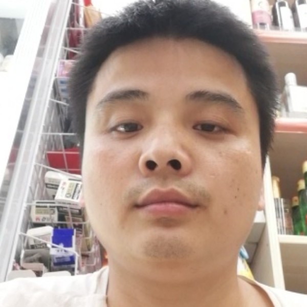 衬衫蹁跹不解的的照片