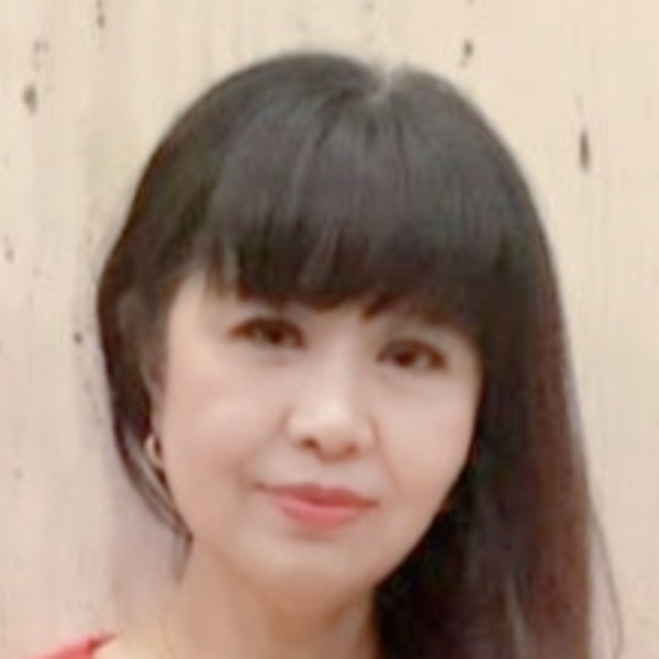 情感顾问朱老师的照片