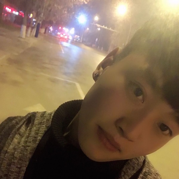 红牛说热情的照片