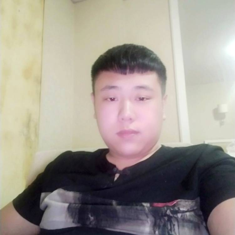忧虑的小兔子的照片