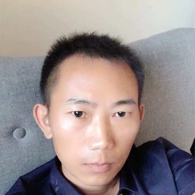 草根搬砖者的照片