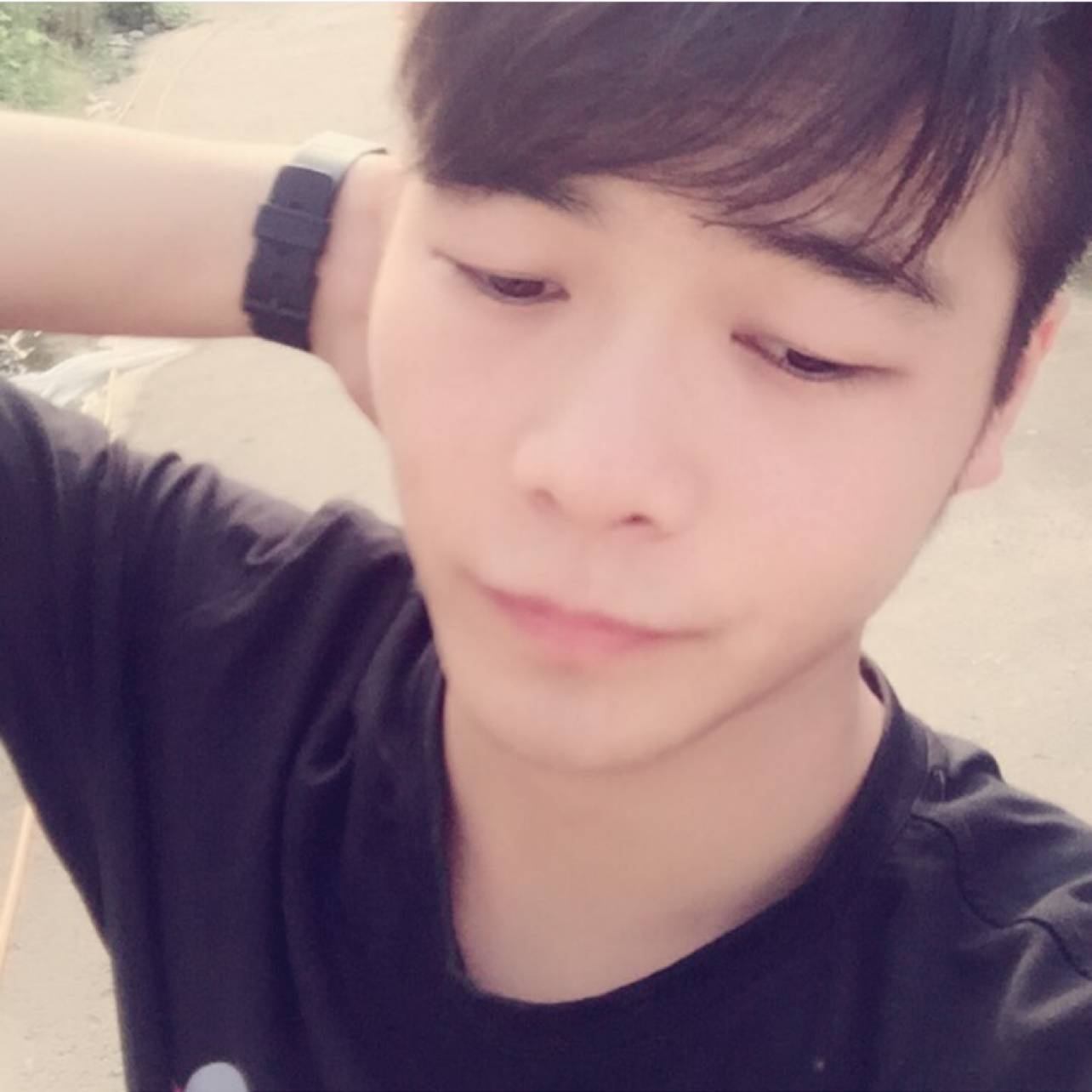 李吻白的照片