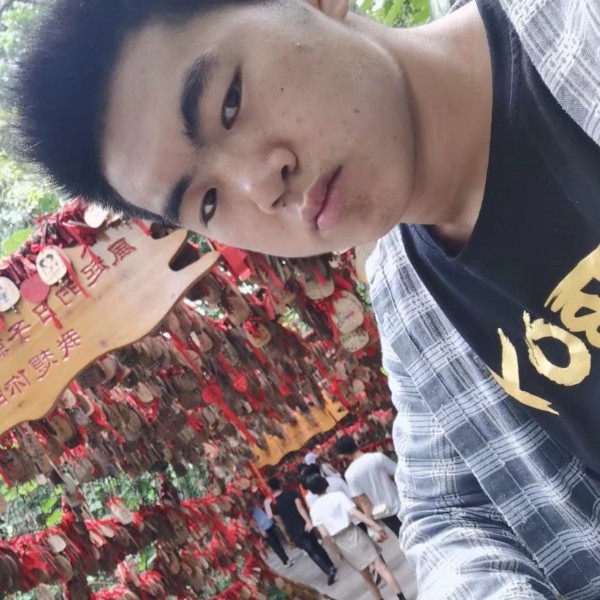 坦率爱恋大山的照片