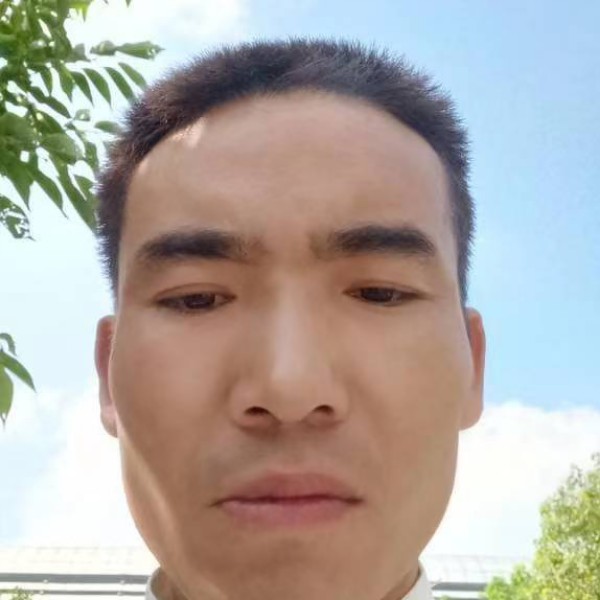 小蘑菇等待爱笑的照片
