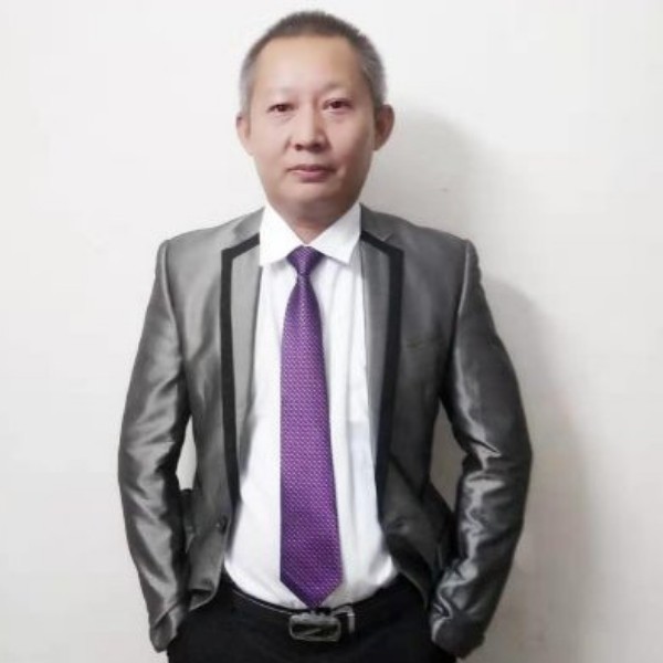 美满有眼睛的照片