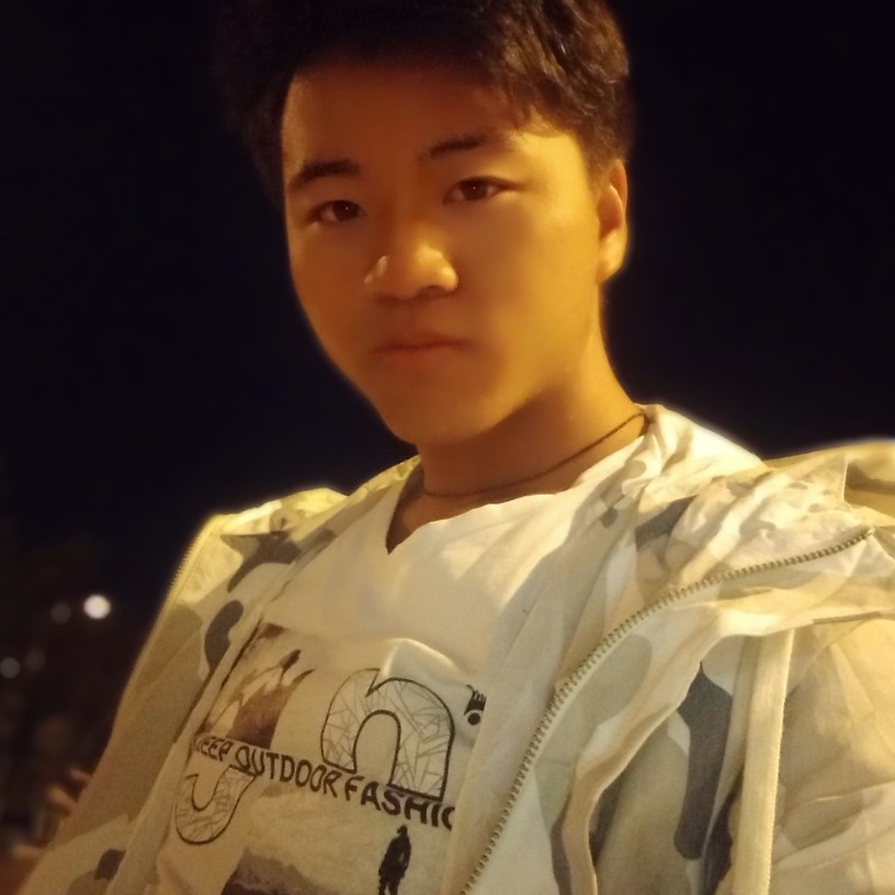 妩媚挽手森槿的照片