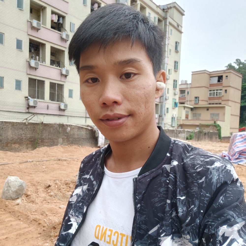 黄洪文的照片